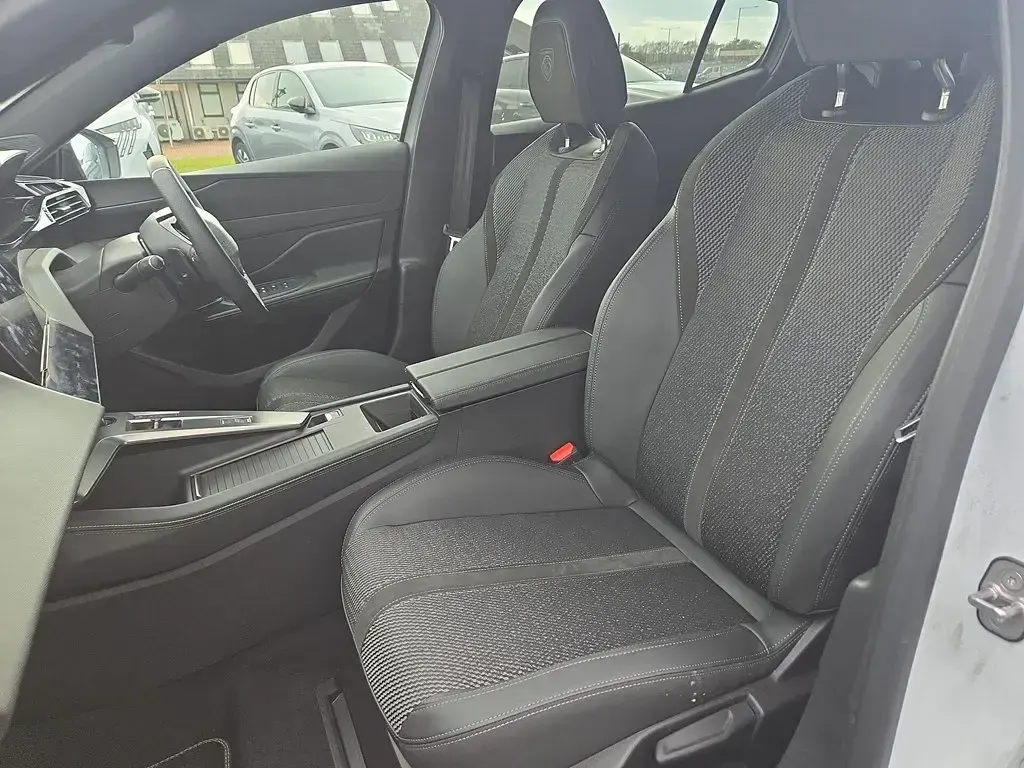 Used Peugeot 408 GT GT 61 kW (83 HP) 2025 Hatchback