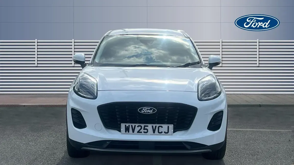 Used Ford Puma Titanium 125 HP (91 kW) 2025 White SUV