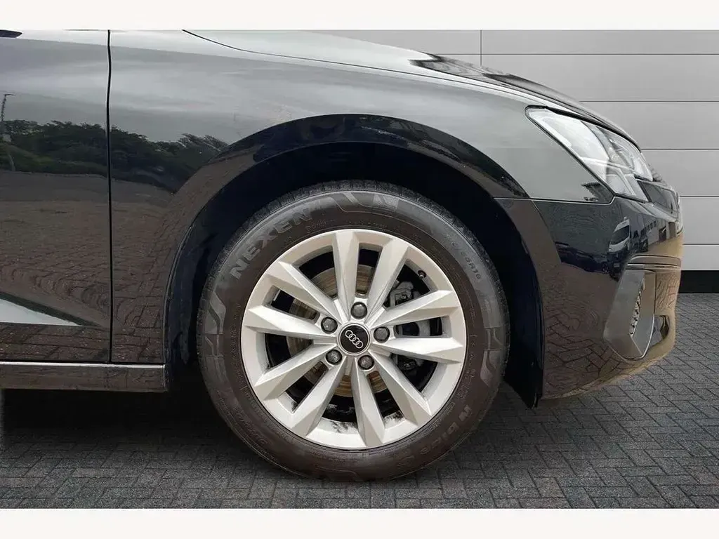 Usado Audi A3 Advanced 110 CV (80 kW) 2022 Negro Berlina