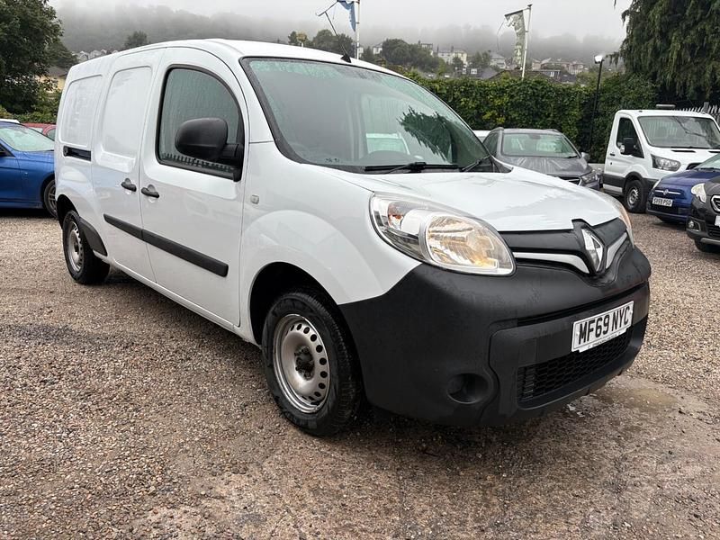White Used 2019 Renault Kangoo Business MPV | £5,995 (A bit pricey) - Image 1/4