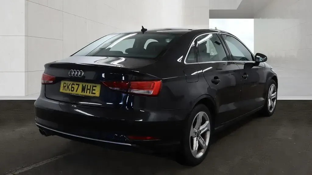 Używany Audi A3 Sport 2017 Czarny Sedan/Limuzyna