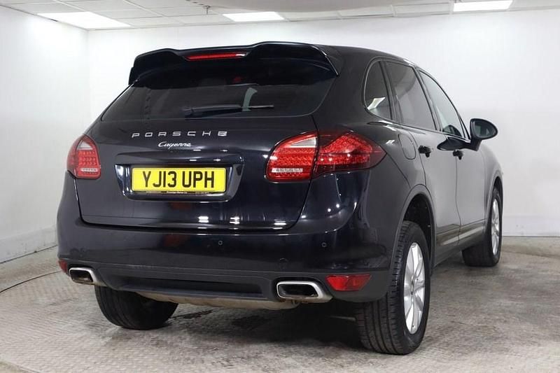 Begagnad Porsche Cayenne 240 HK (176 kW) 2013 Svart SUV