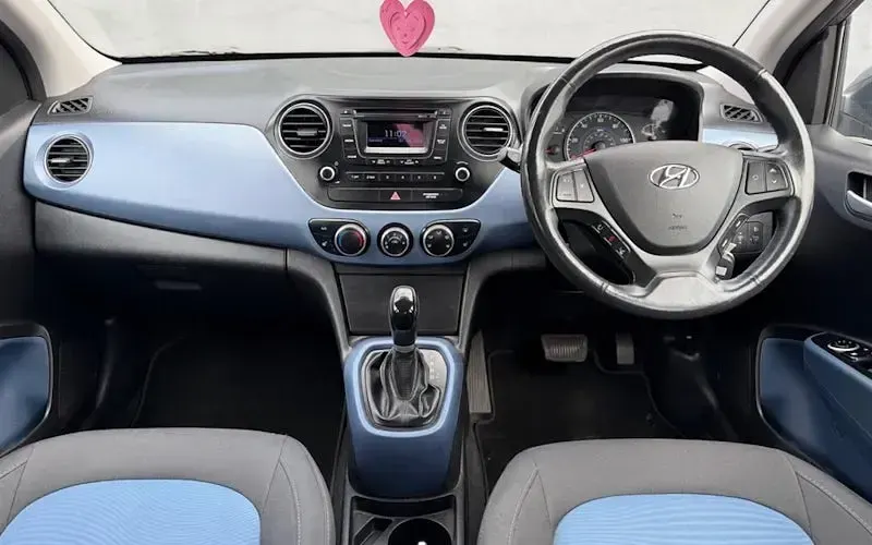 Used Hyundai i10 Premium 87 HP (63 kW) 2017 Hatchback