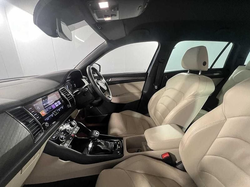 Used Skoda Kodiaq SE L Executive 110 HP (80 kW) 2023 Petrol blue metallic SUV