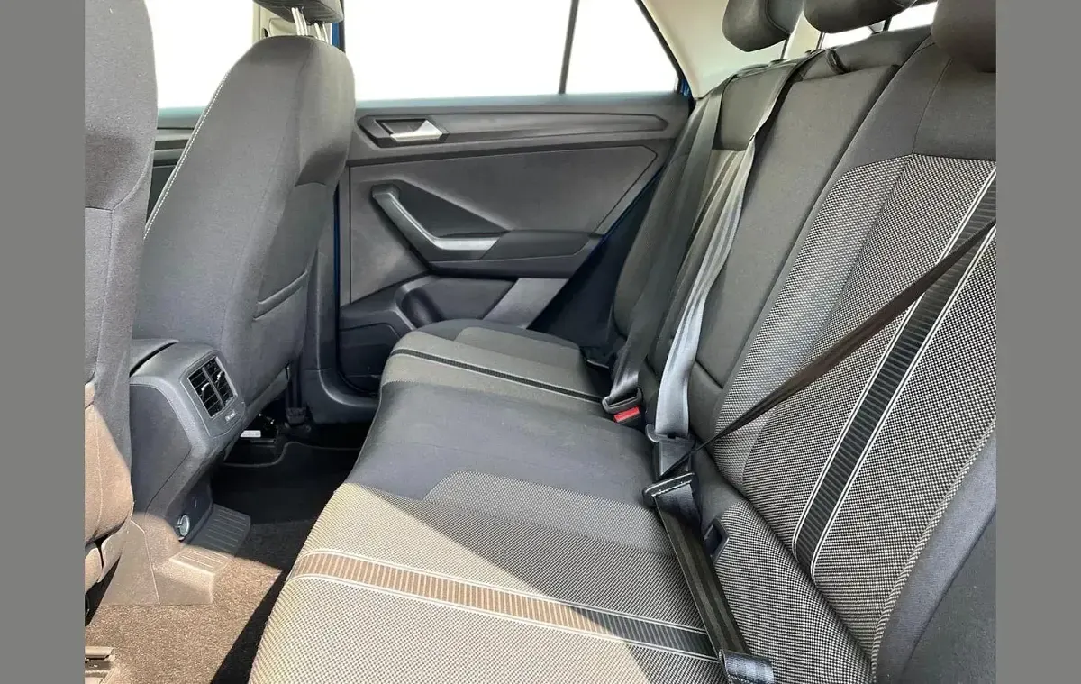 Usado VW T-Roc SE 115 HP (84 kW) 2019 Azul SUV