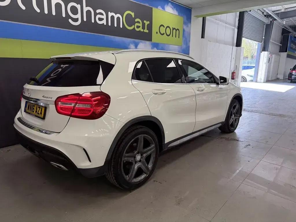 Used Mercedes GLA200 AMG line 136 HP (100 kW) 2016 White SUV