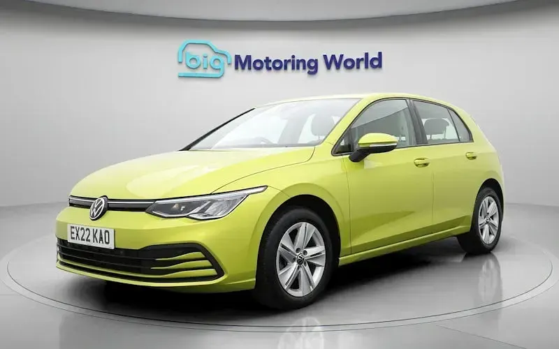 Used VW Golf VIII Life 116 HP (85 kW) 2024 Hatchback