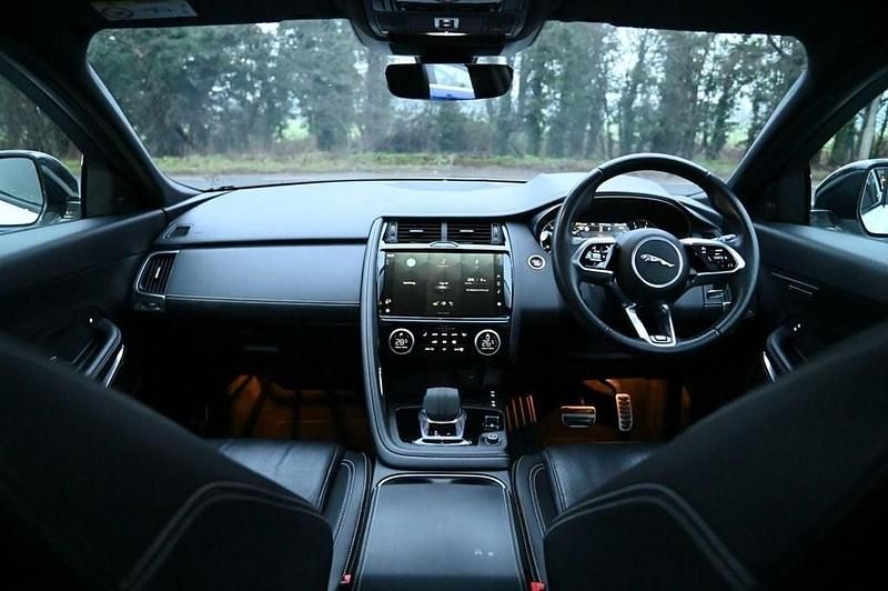 Used Jaguar E-Pace R-Dynamic 309 HP (227 kW) 2022 White SUV