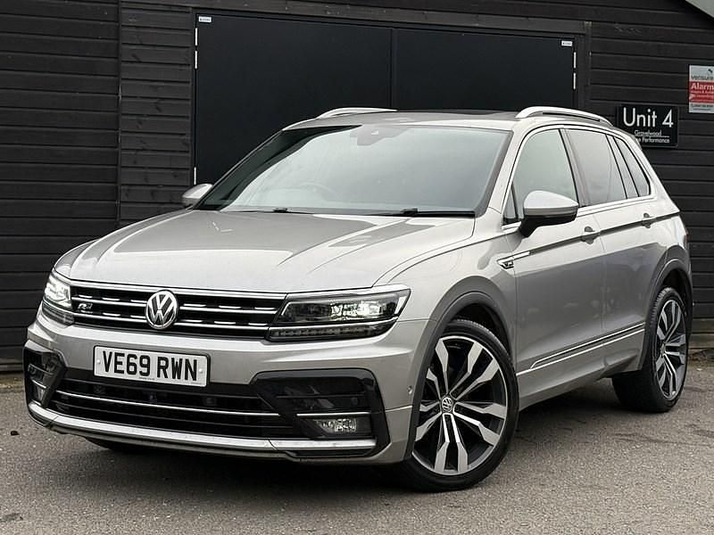 Silver Used 2019 VW Tiguan R-line SUV | £19,490 (Good price) - Image 1/4