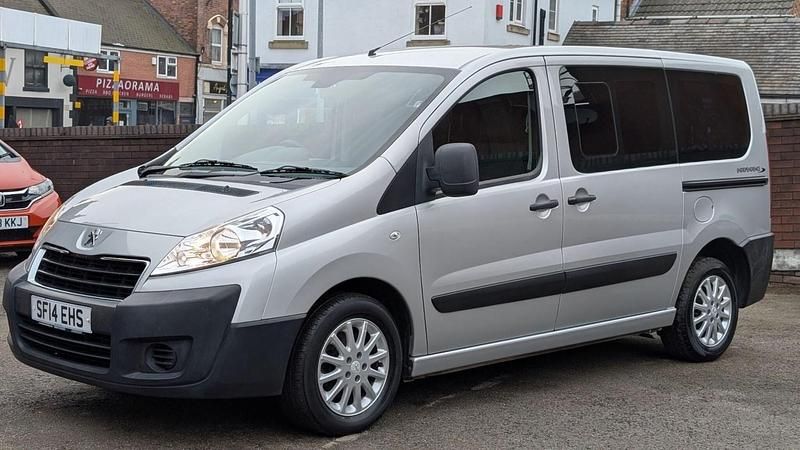 Used Peugeot TePee Comfort 2014 Silver MPV