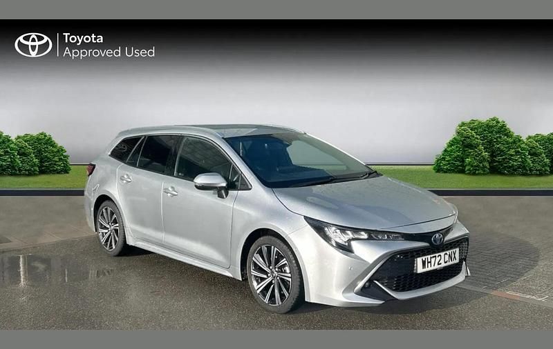 Silver metallic Used 2022 Toyota Corolla Design Estate | £20,990 (Fair price) - Image 1/2