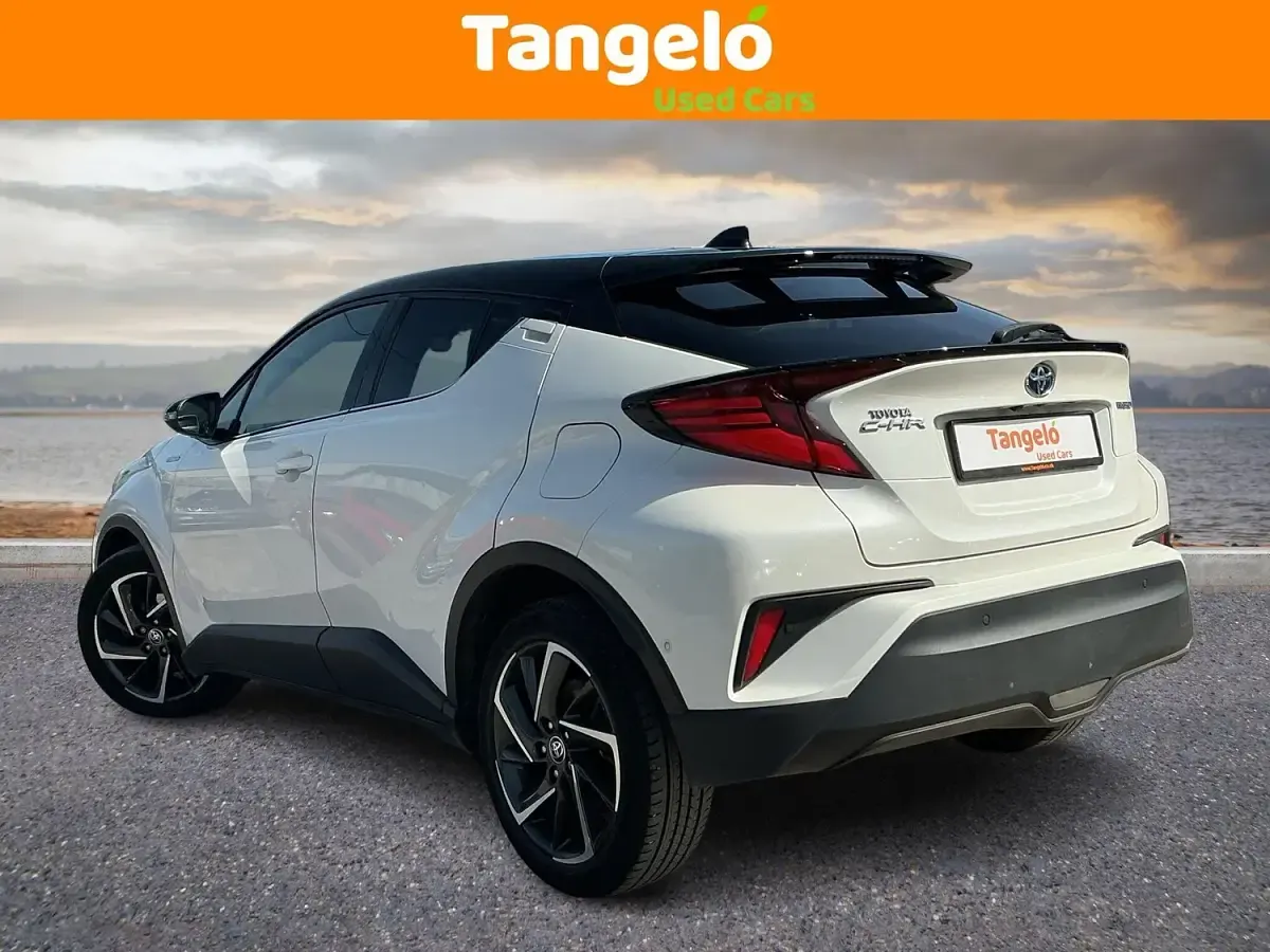 Used Toyota C-HR 122 HP (89 kW) 2020 White SUV