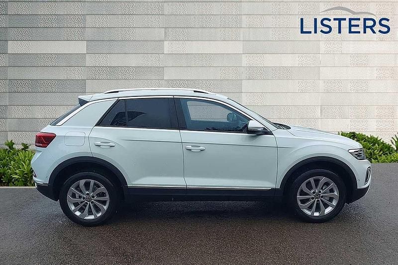 Used VW T-Roc Style 150 HP (110 kW) 2025 Pure white SUV