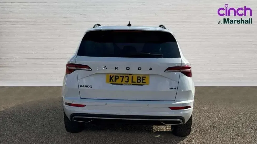 Used Skoda Karoq SportLine 150 HP (110 kW) 2023 White SUV