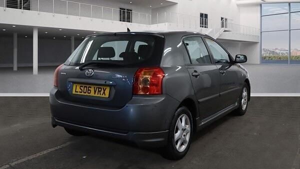 Used Toyota Corolla T3 110 HP (80 kW) 2006 Grey Hatchback