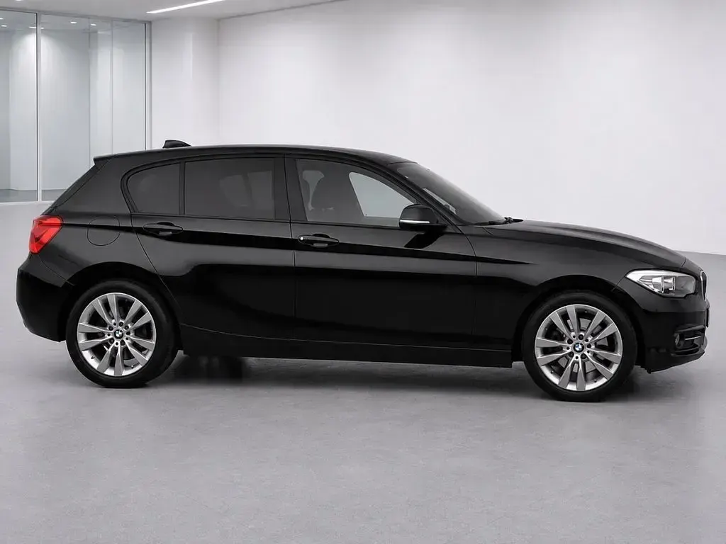 Used BMW 118 Sport Line 136 HP (100 kW) 2018 Black Hatchback