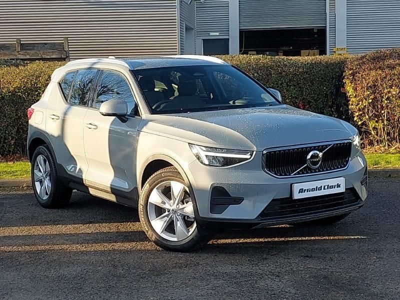 Grey New 2025 Volvo XC40 Core SUV | £29,998 (Super price) - Image 1/4