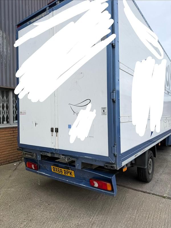 Used Nissan NV400 SE 130 HP (95 kW) 2018 Blue Van