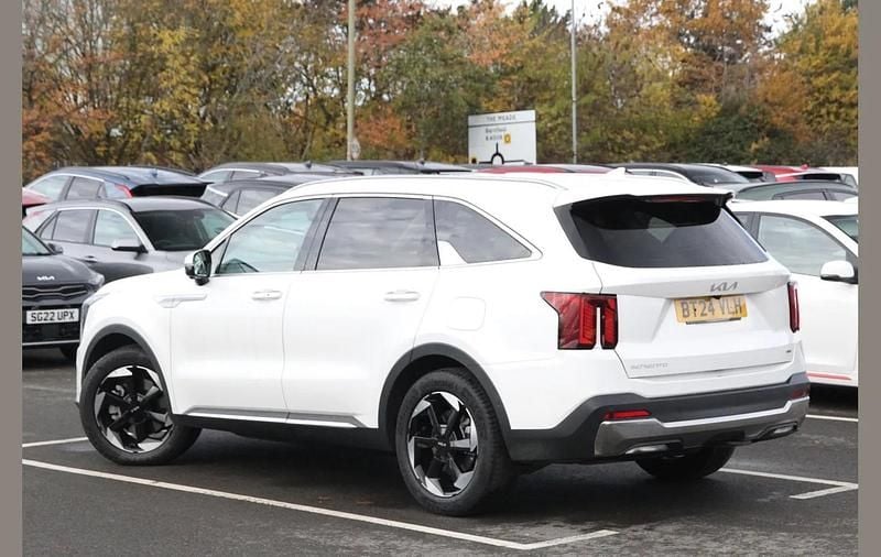 Used Kia Sorento 190 HP (139 kW) 2024 White SUV