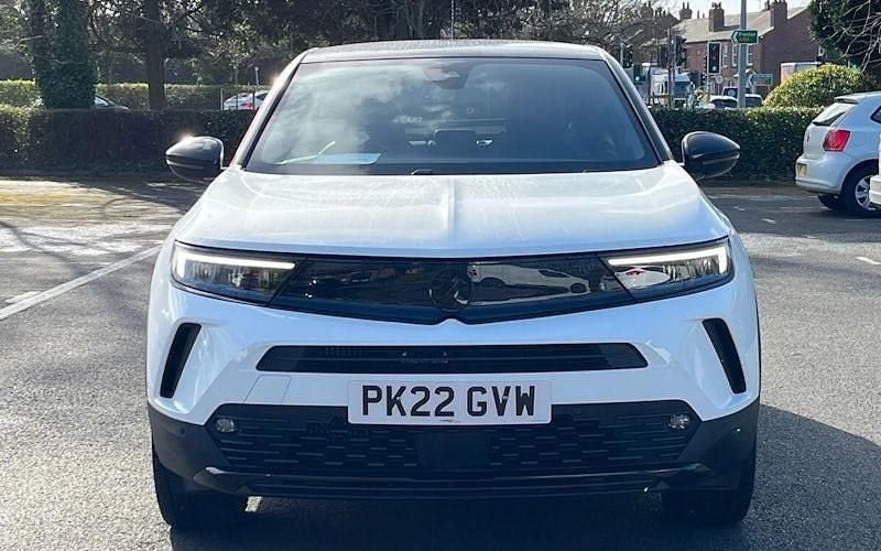 Used Vauxhall Mokka SRi 131 HP (96 kW) 2022 White SUV
