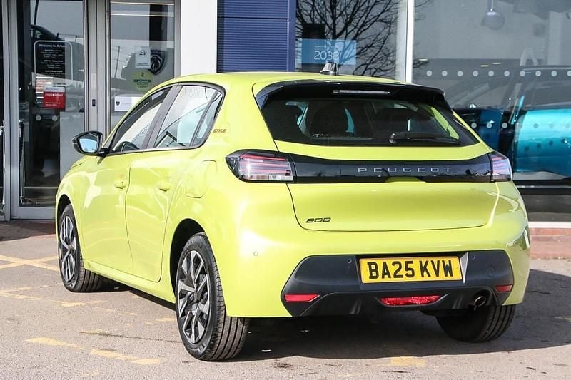 Usado Peugeot 208 Style 99 HP (72 kW) 2025 Amarelo Citadino