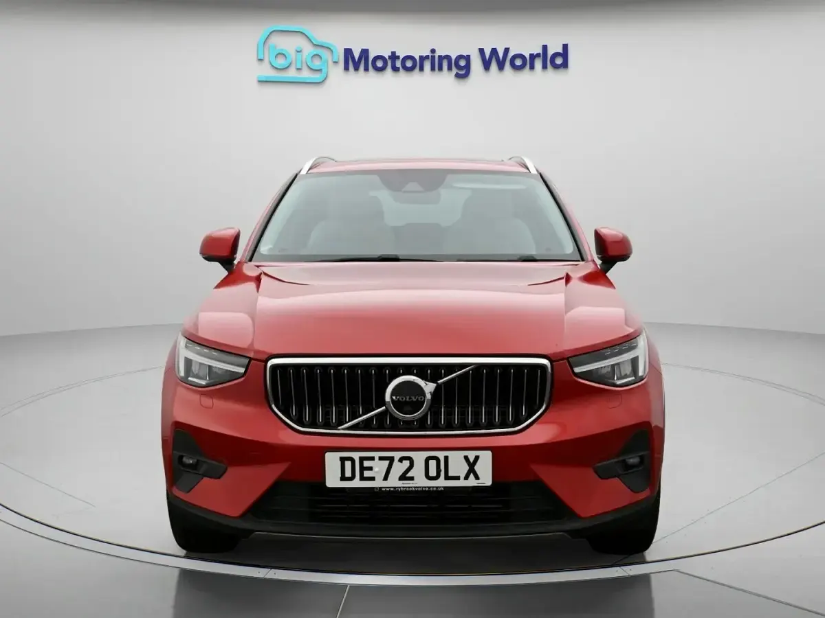 Used Volvo XC40 Ultimate 2022 Red SUV