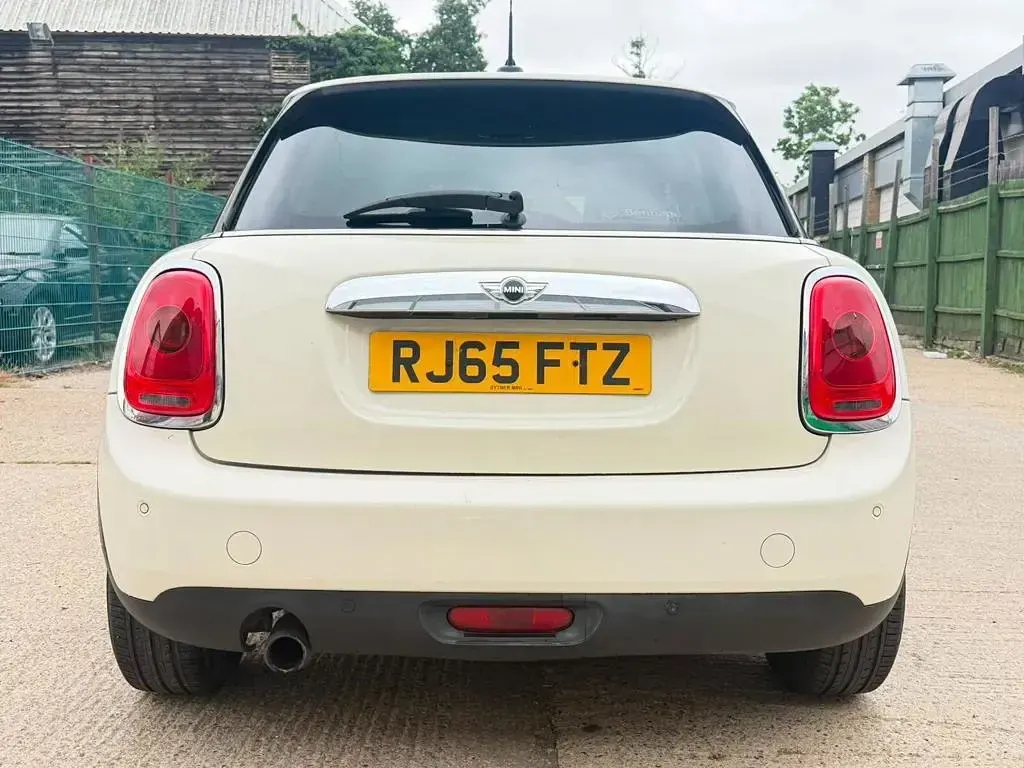 Used Mini ONE Hatch 2015 White Hatchback