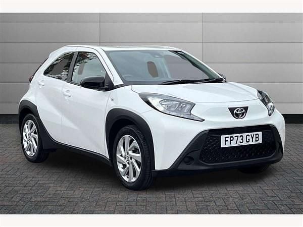 White Used 2023 Toyota Aygo PURE Hatchback | £14,399 (Fair price) - Image 1/3