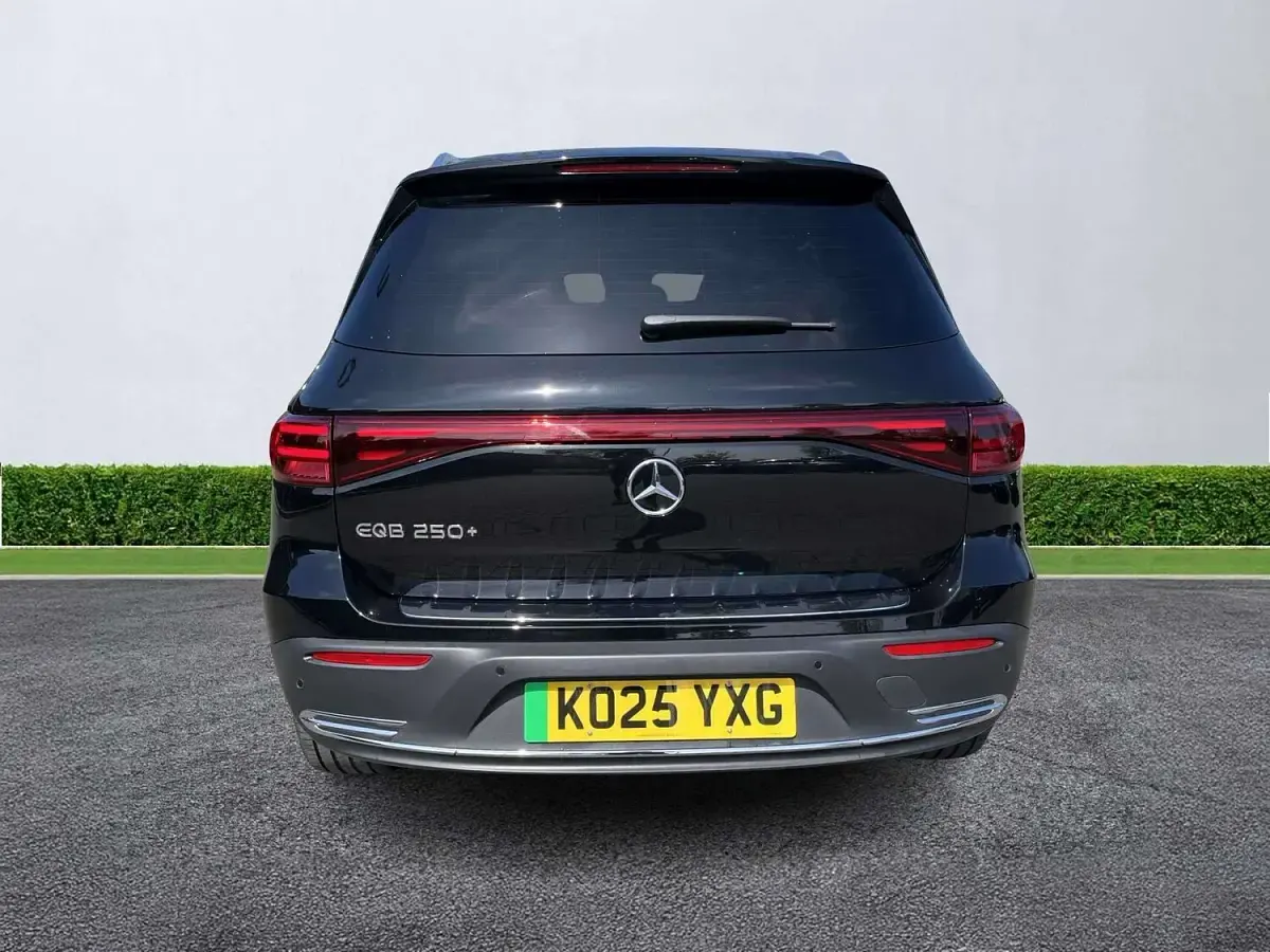 Used Mercedes EQB250+ Executive 139 kW (190 HP) 2025 Black SUV