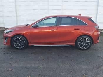Used Kia Ceed GT-Line 158 HP (116 kW) 2023 Orange Hatchback