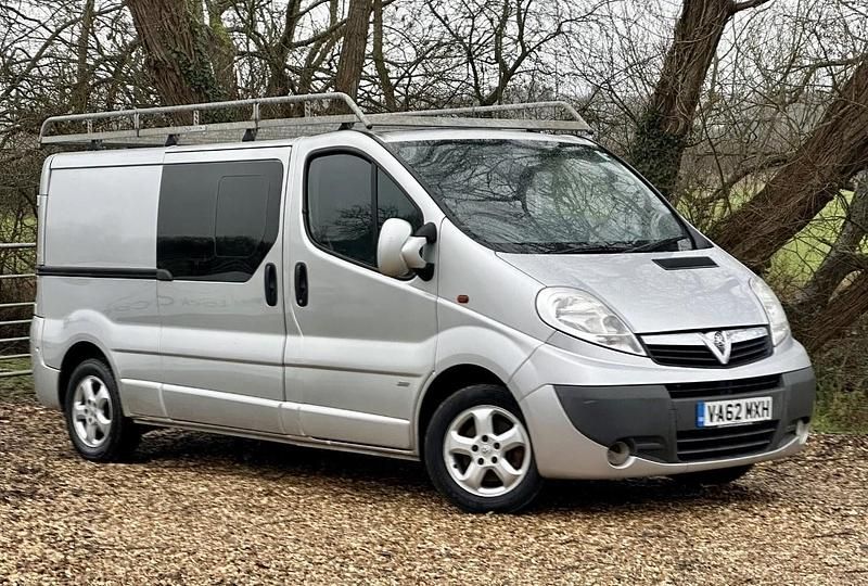 Silver Used 2013 Vauxhall Vivaro Sportive MPV | £4,995 (Expensive) - Image 1/4