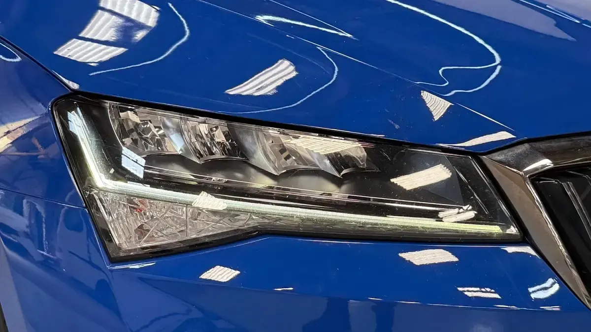 Used Skoda Superb SE Technology 2021 Blue Estate