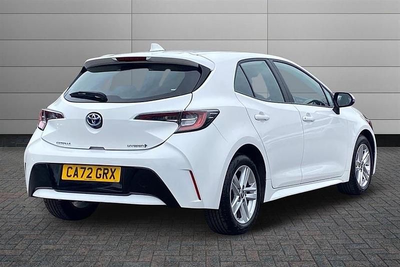 Used Toyota Corolla 122 HP (89 kW) 2023 Manhattan grey Hatchback