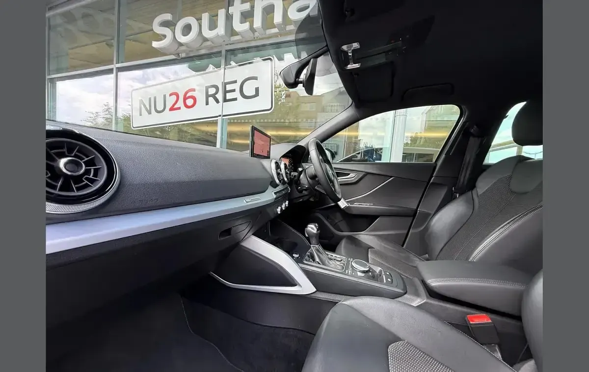 Used Audi Q2 S-Line 147 HP (108 kW) 2023 Grey SUV