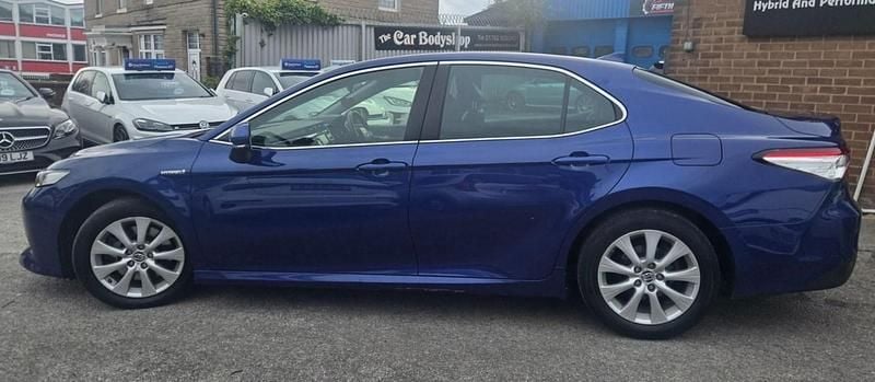 Used Toyota Camry Design 218 HP (160 kW) 2019 Blue Sedan