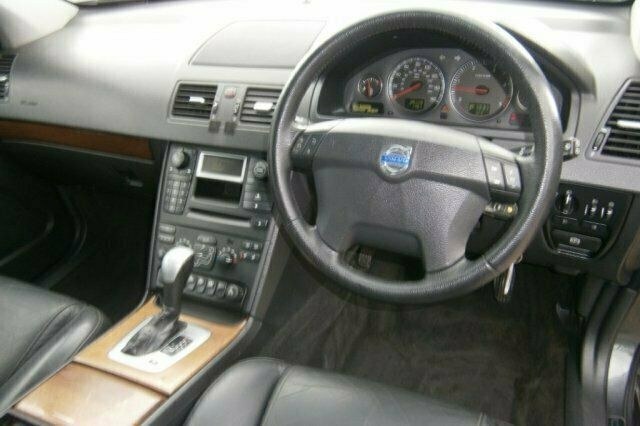 Usado Volvo XC90 163 HP (119 kW) 2004 SUV