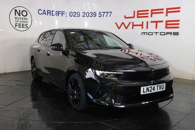 Used Vauxhall Astra 130 HP (95 kW) 2024 Black Estate