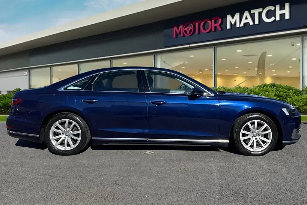 Usado Audi A8 Advanced 2018 Azul Sedan