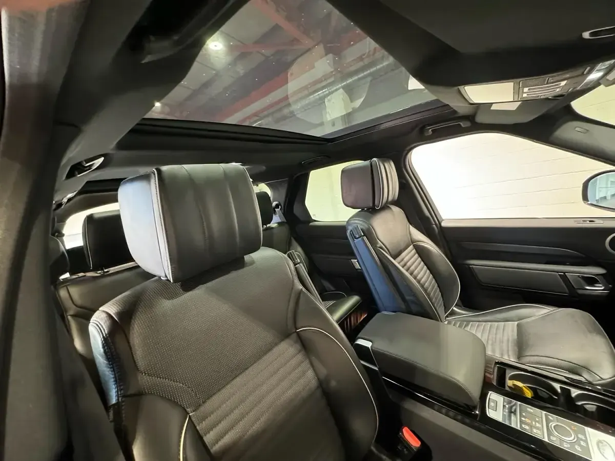 Used Land Rover Discovery 5 HSE 2019 Grey SUV
