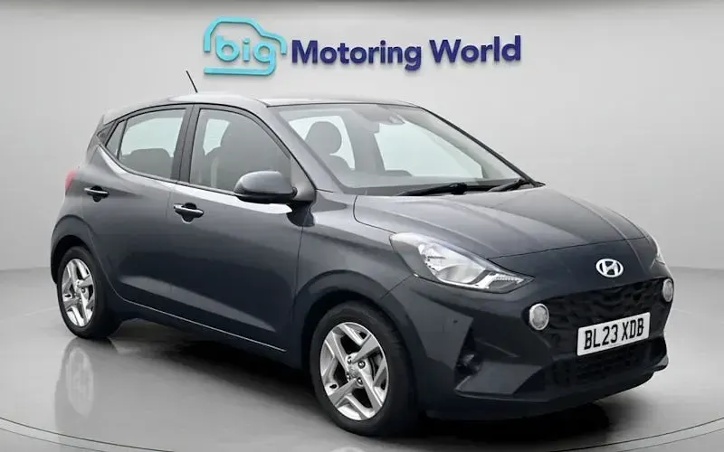 Used Hyundai i10 SE 67 HP (49 kW) 2023 Hatchback