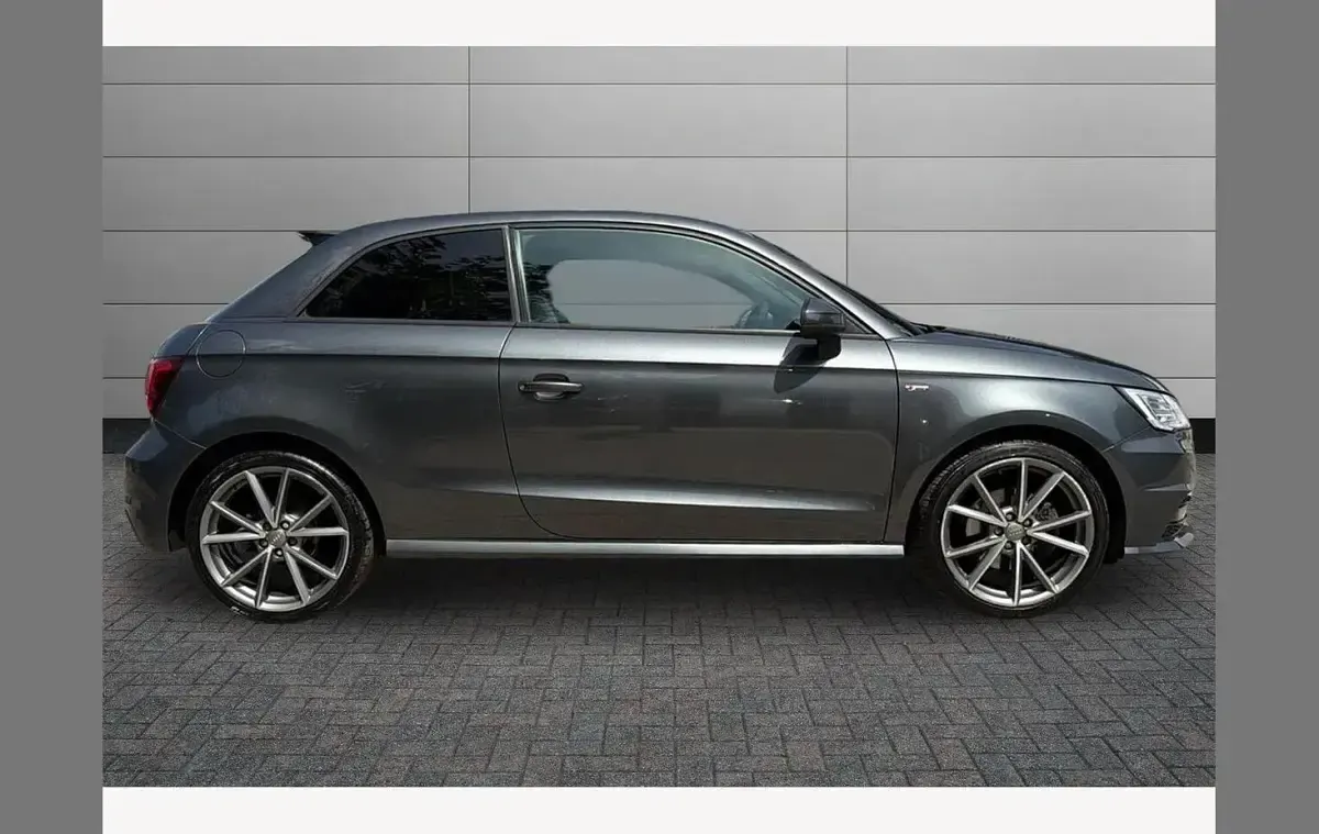 Used Audi A1 Black Edition 125 HP (91 kW) 2018 Grey Hatchback