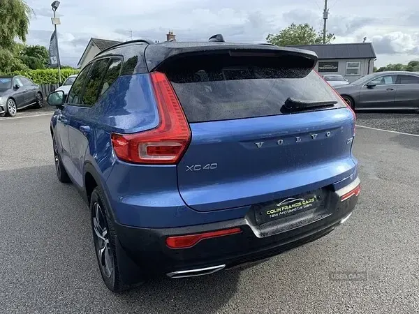 Used Volvo XC40 R-Design 150 HP (110 kW) 2018 Blue SUV