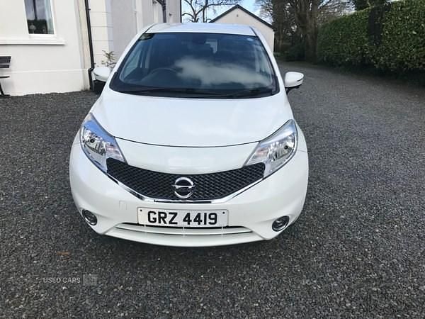 Used Nissan Note Tekna 90 HP (66 kW) 2013 White Hatchback