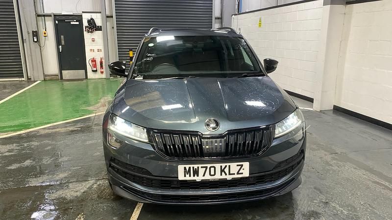 Used Skoda Karoq SportLine 150 HP (110 kW) 2020 Grey SUV