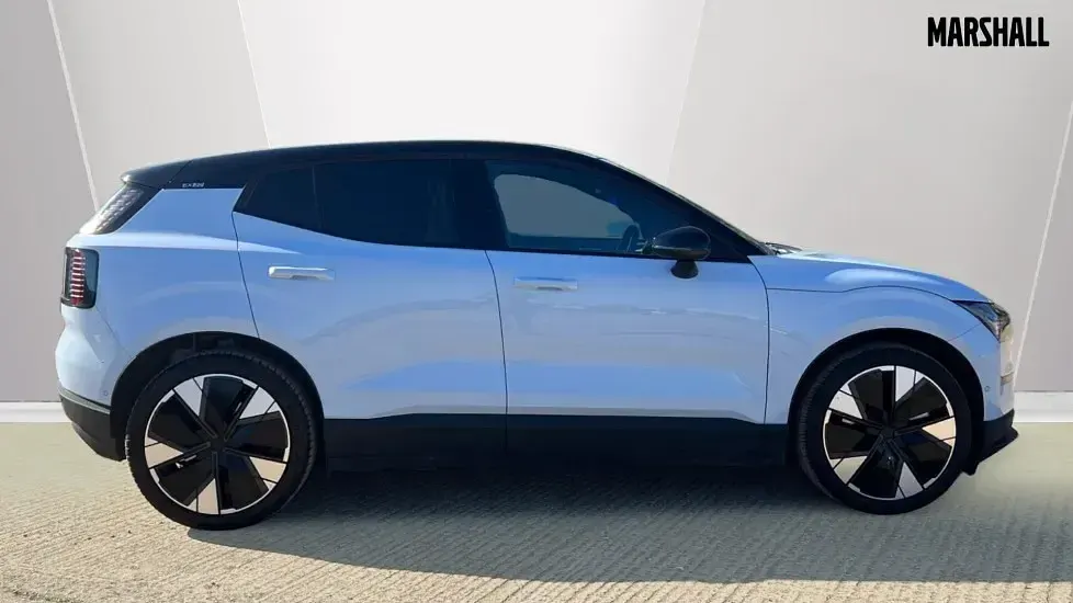 Usado Volvo EX30 Performance 314 kW (428 HP) 2024 Azul SUV