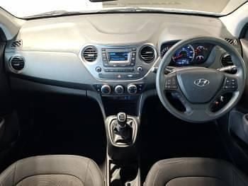 Usado Hyundai i10 SE 66 HP (48 kW) 2017 Branco Citadino