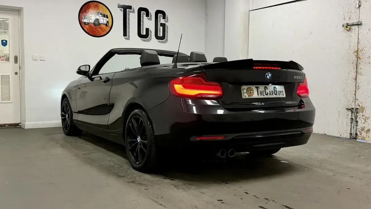 Used BMW 220 Sport Line 184 HP (135 kW) 2018 Black Cabriolet