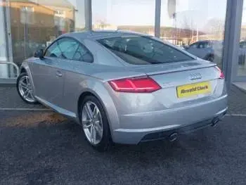 Usado Audi TT Sport 197 HP (144 kW) 2019 Prateado Coupé