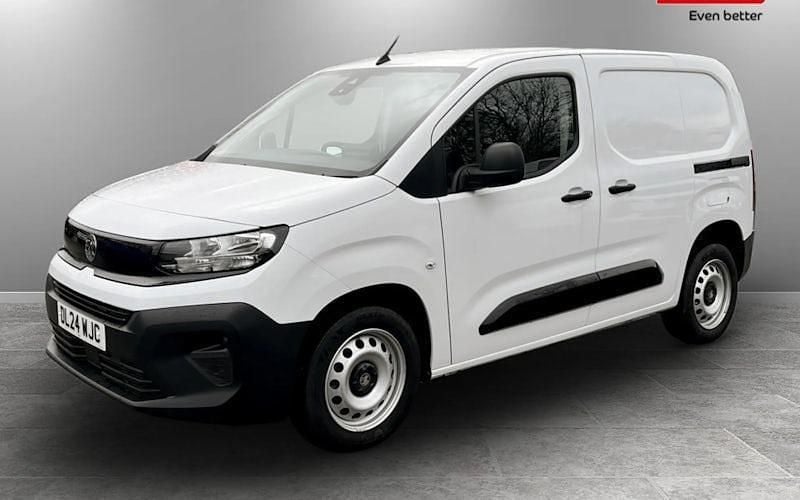 Used Vauxhall Combo 102 HP (75 kW) 2025 MPV