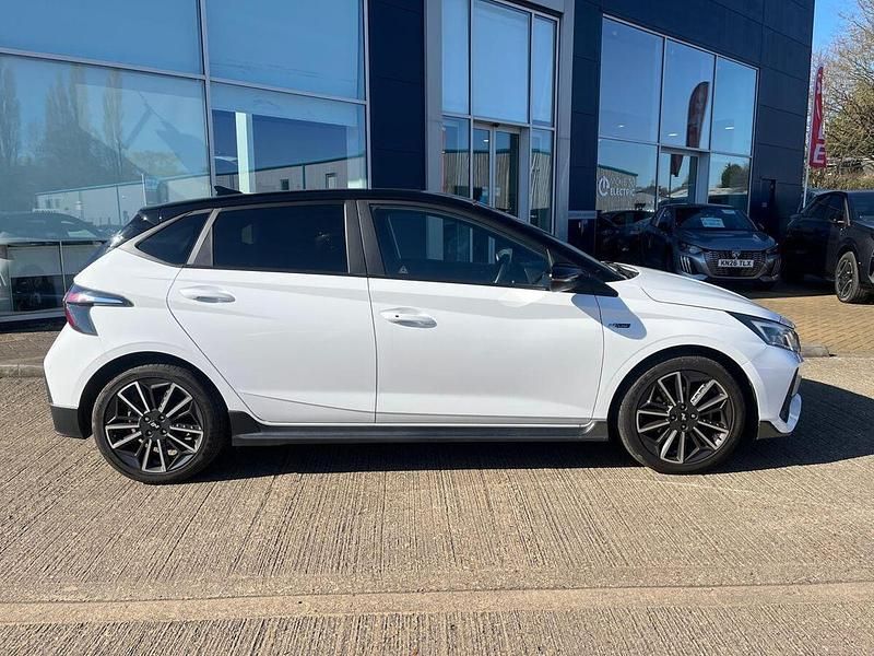 Used Hyundai i20 N Line 118 HP (86 kW) 2022 White Hatchback